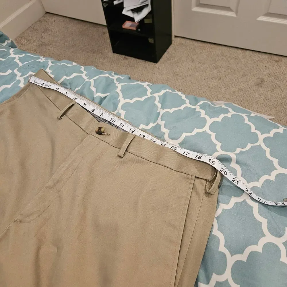Haggar Iron Free Premium Khaki Pants Men’s 40x32 Classic Fit Beige Dress Pants